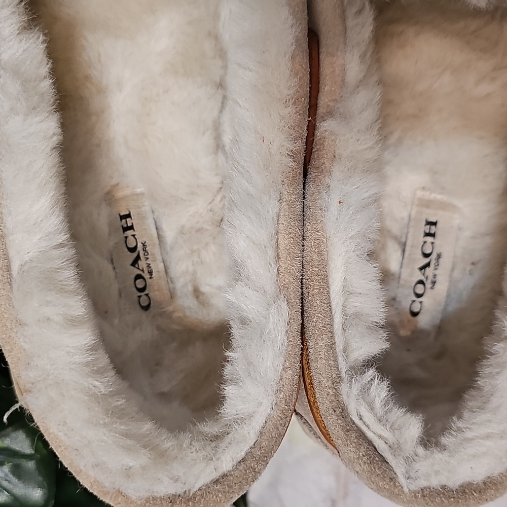 Coach Suede/Sherling  Beige Moccasins 9D - Picture 7 of 11